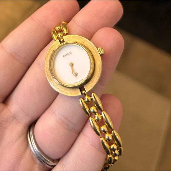 Gucci Bezel Watch Rice Link Band - Gold with Extra Links! 1100-L Model - Picture 6 of 7